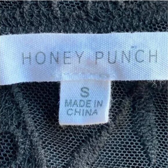 Honey Punch Women's Artemis Black Embroidered Lace Romper Size Small - Picture 9 of 10